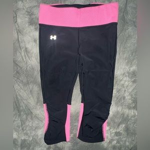 Under Armour capri workout leggings size medium